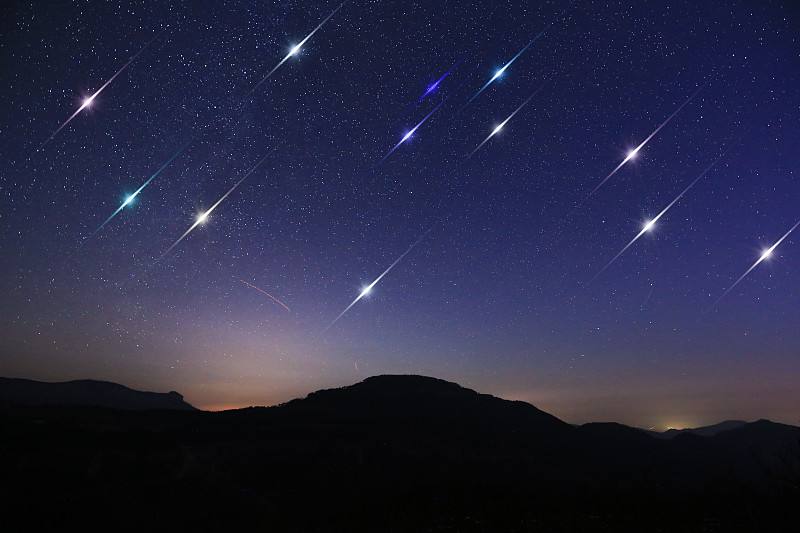 【双子座流星雨最佳观测时间】双子座流星雨最佳观测时间是在