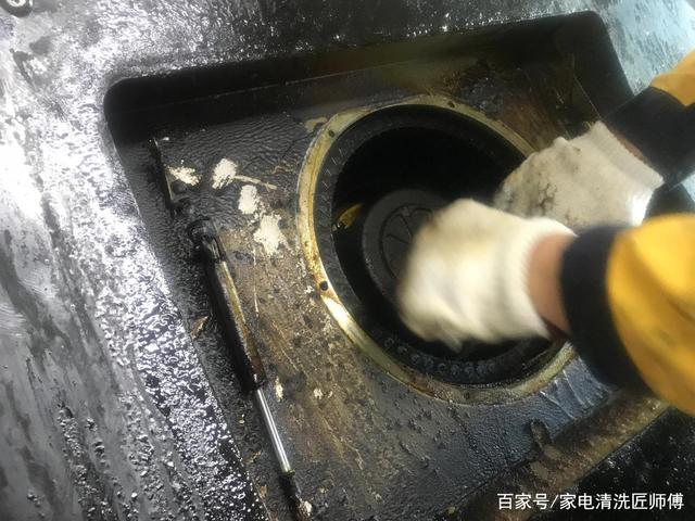 油烟机如何清洗 油烟机如何清洗油污