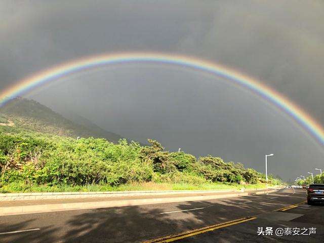 天空为何有双彩虹 天空为何有双彩虹英语